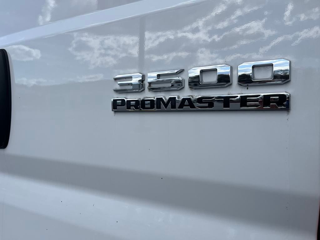 Vehicle image 39 of 39