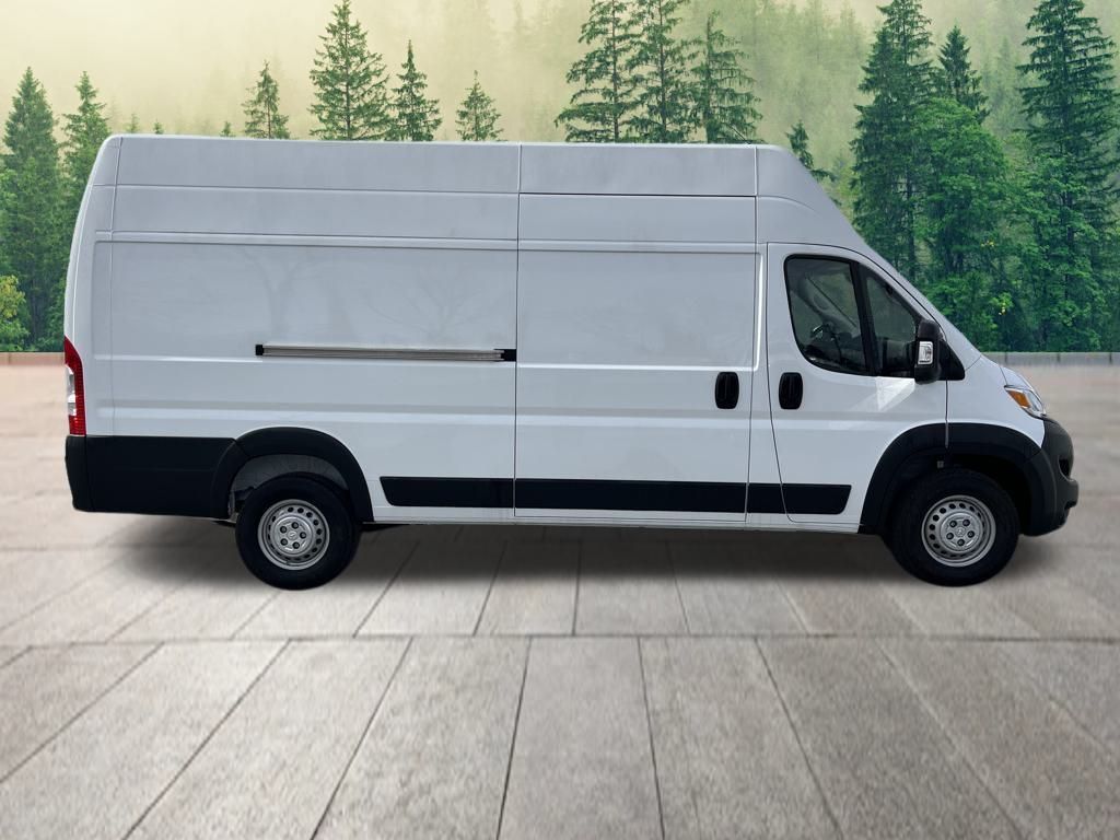 Vehicle image 5 of 39