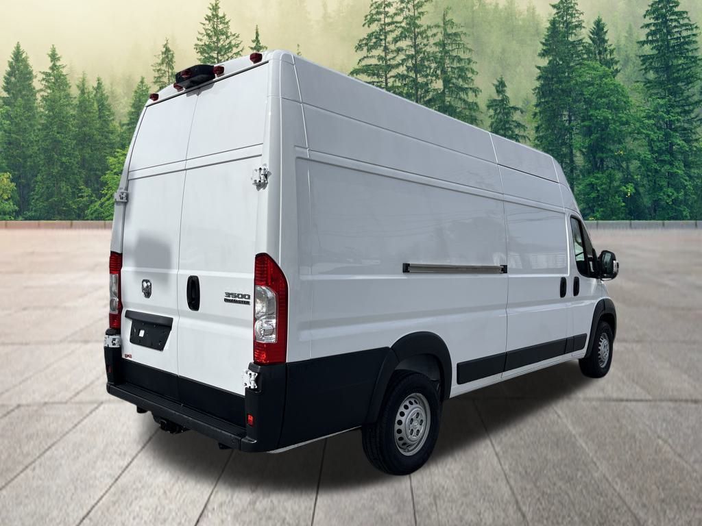 Vehicle image 6 of 39
