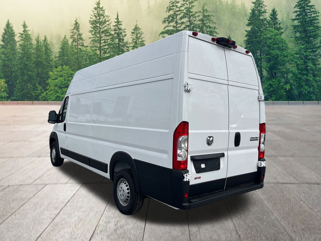 Vehicle image 7 of 35