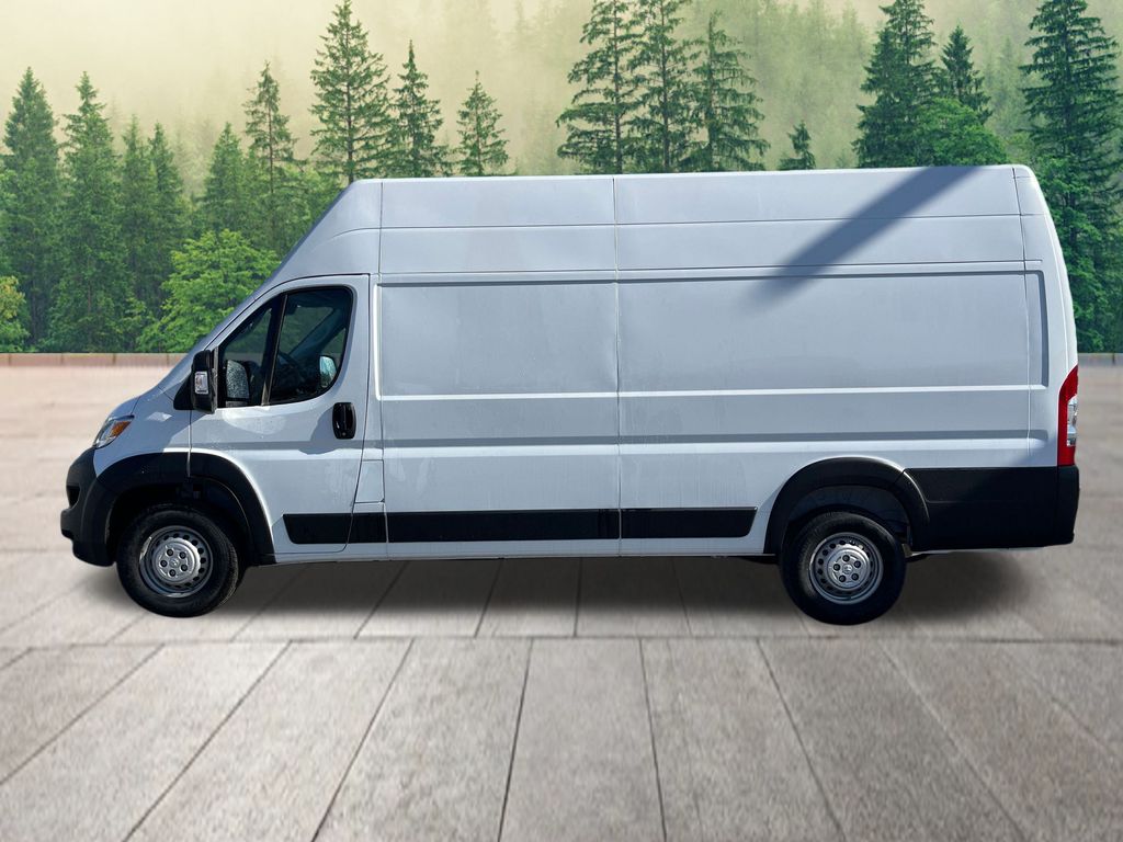Vehicle image 9 of 40