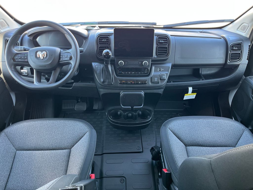 Vehicle image 24 of 40