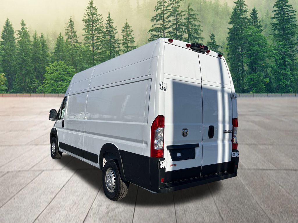 Vehicle image 8 of 36