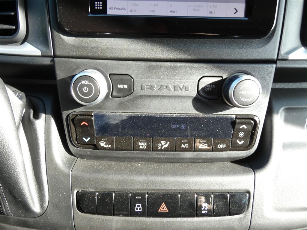 Vehicle image 23 of 29