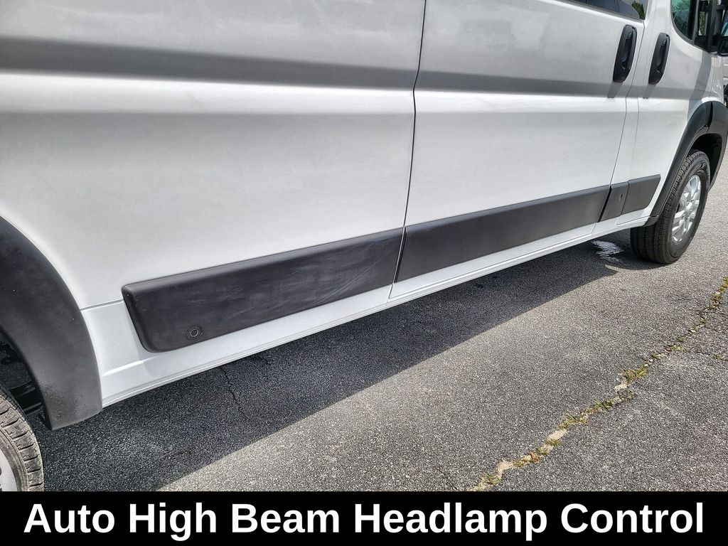 Vehicle image 34 of 57
