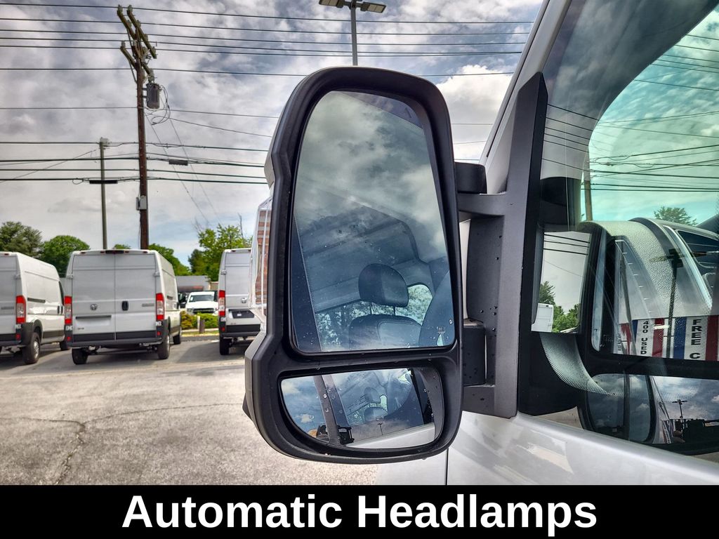 Vehicle image 54 of 57