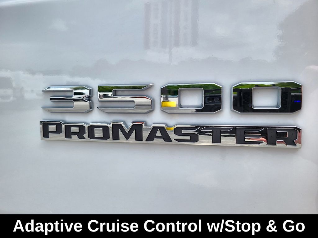 Vehicle image 33 of 57