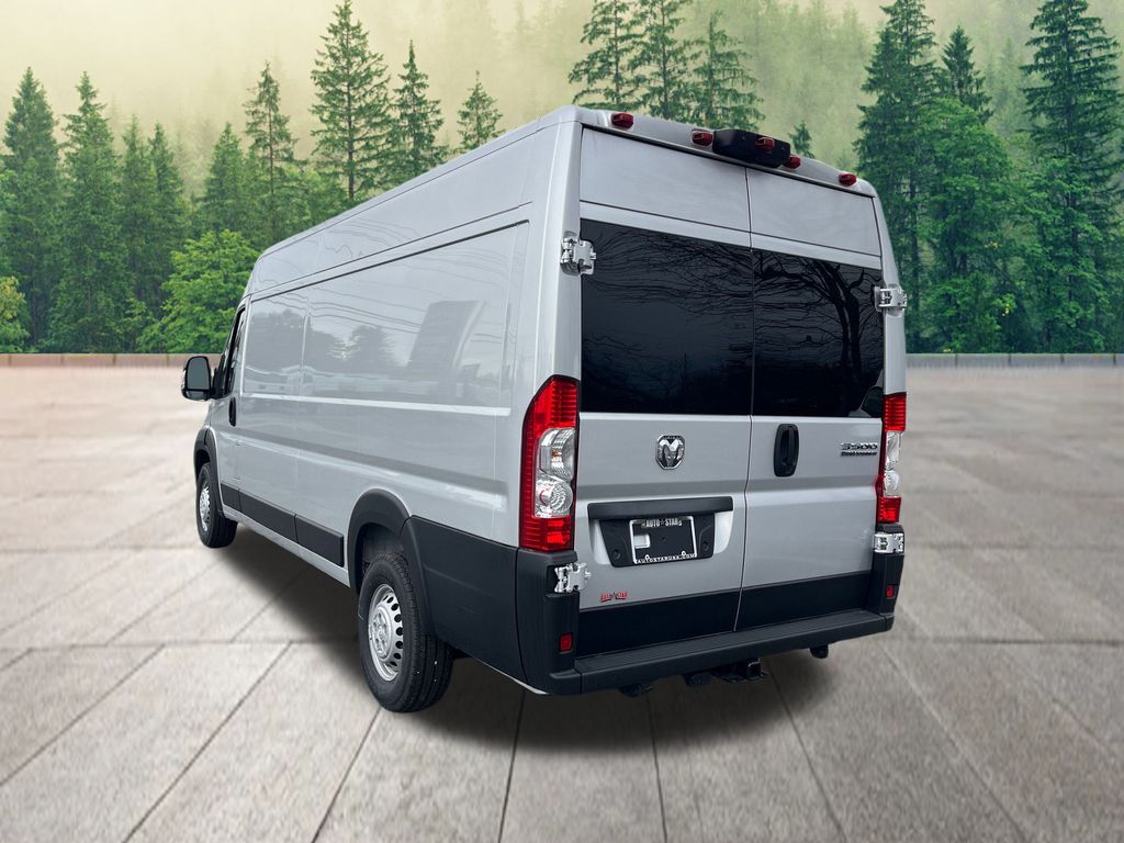 Vehicle image 7 of 41