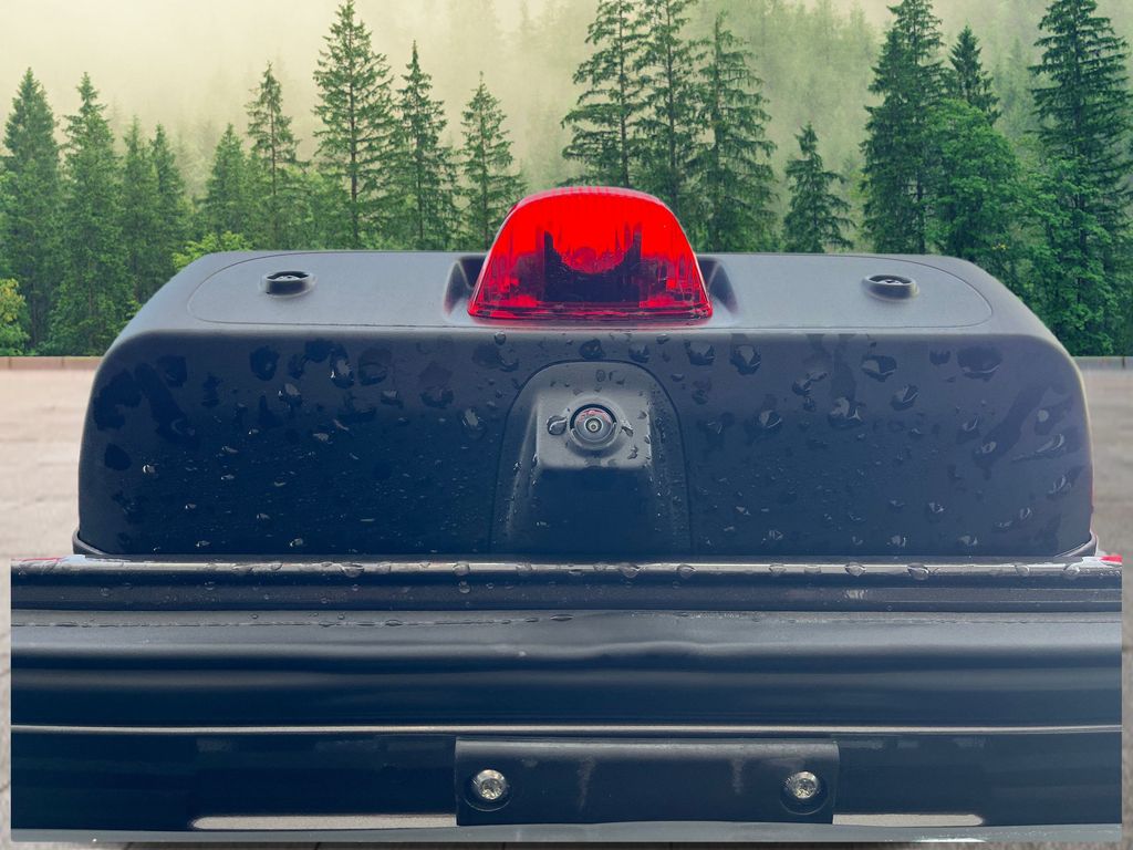Vehicle image 22 of 40