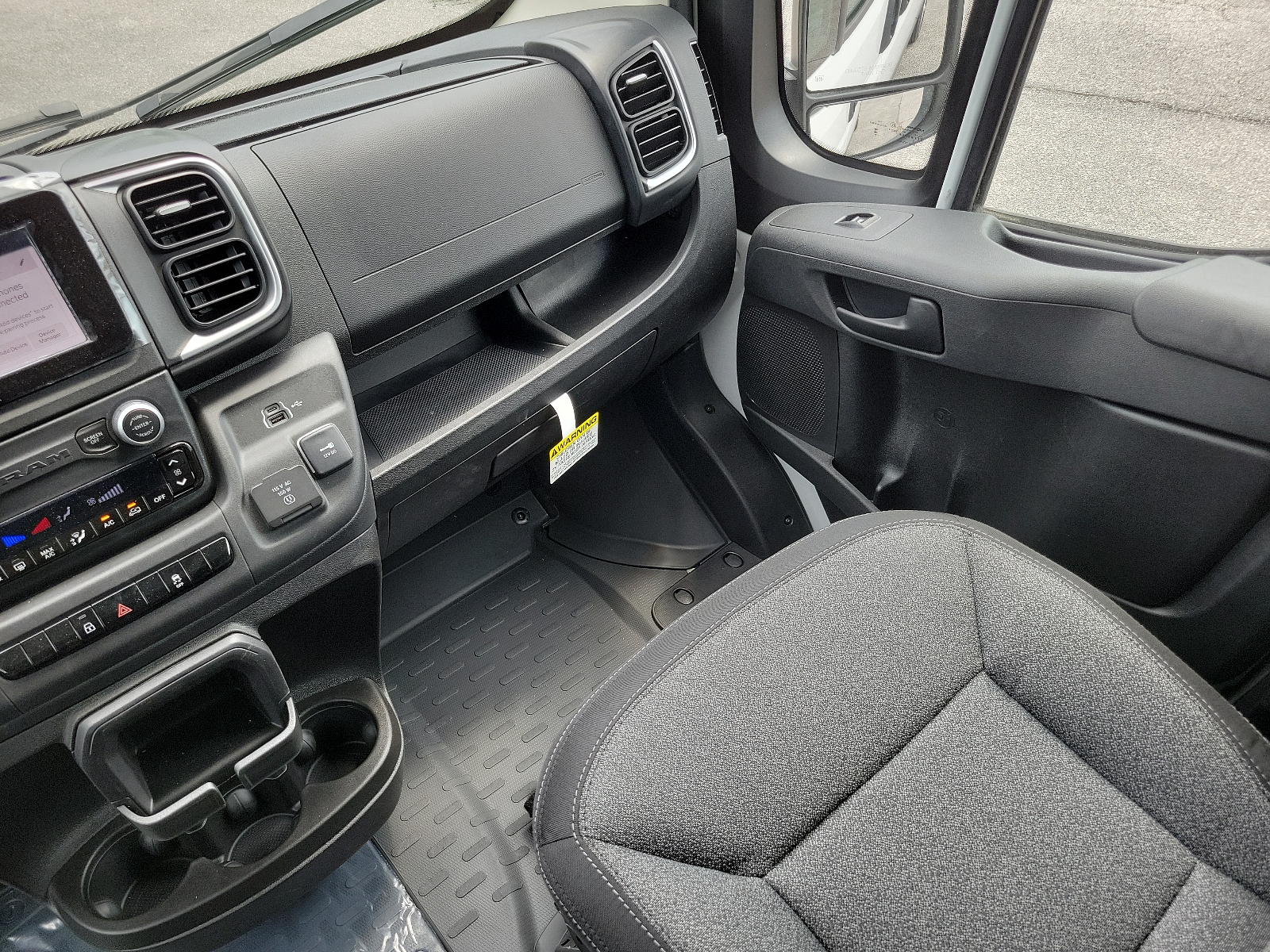Vehicle image 11 of 20