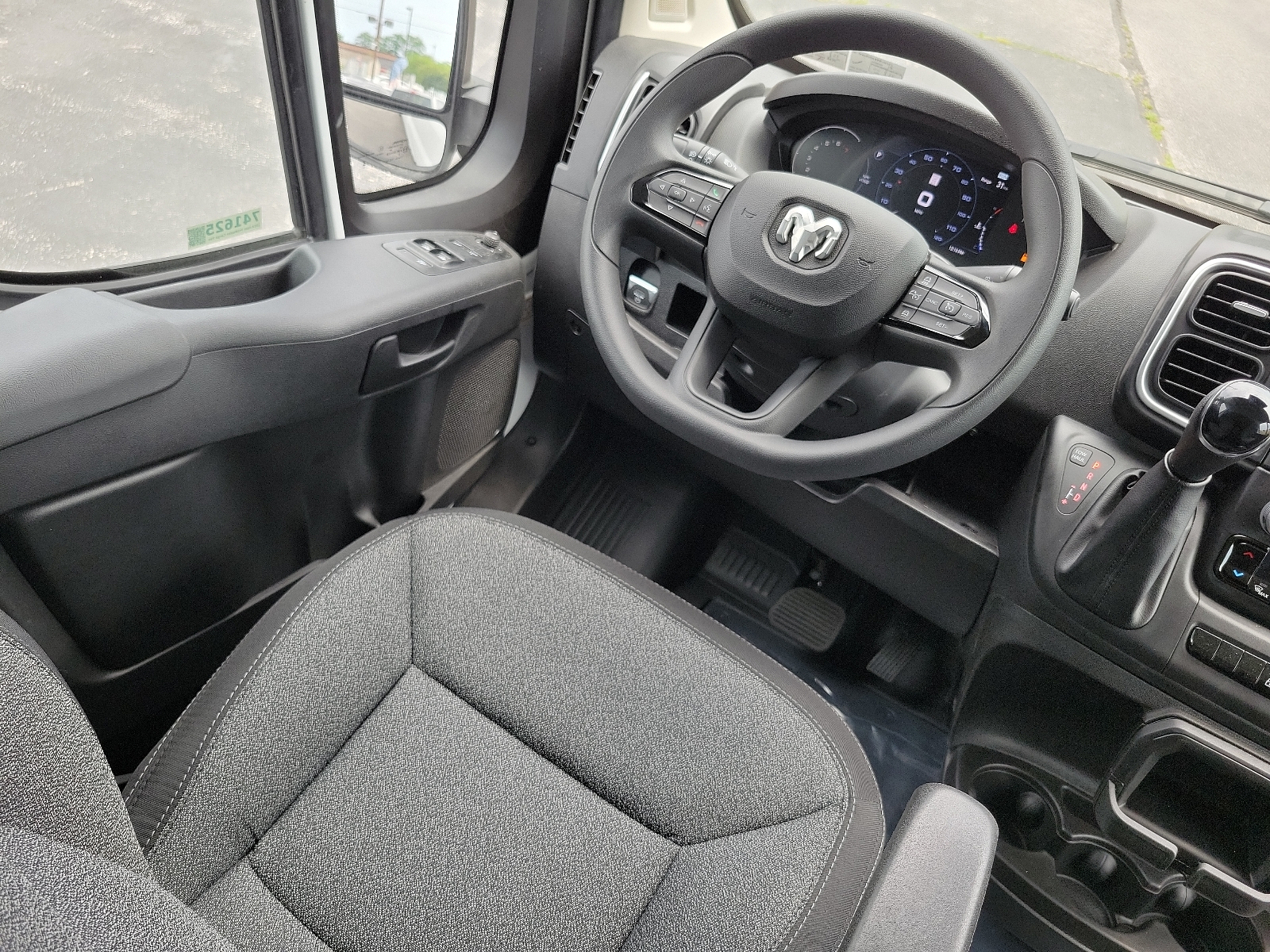 Vehicle image 9 of 20
