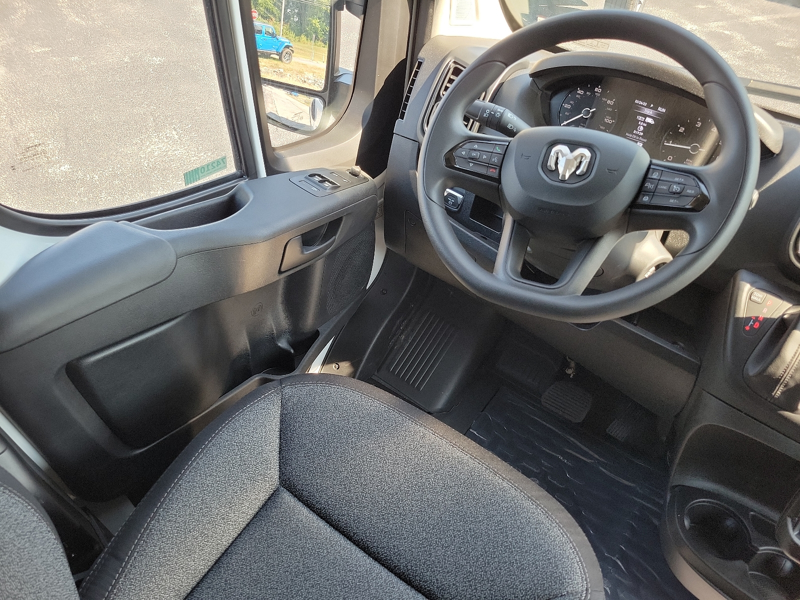 Vehicle image 9 of 20
