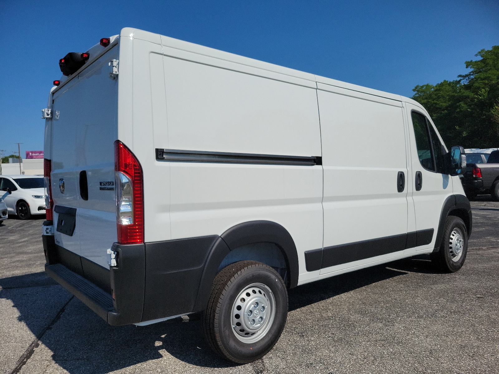 Vehicle image 5 of 20