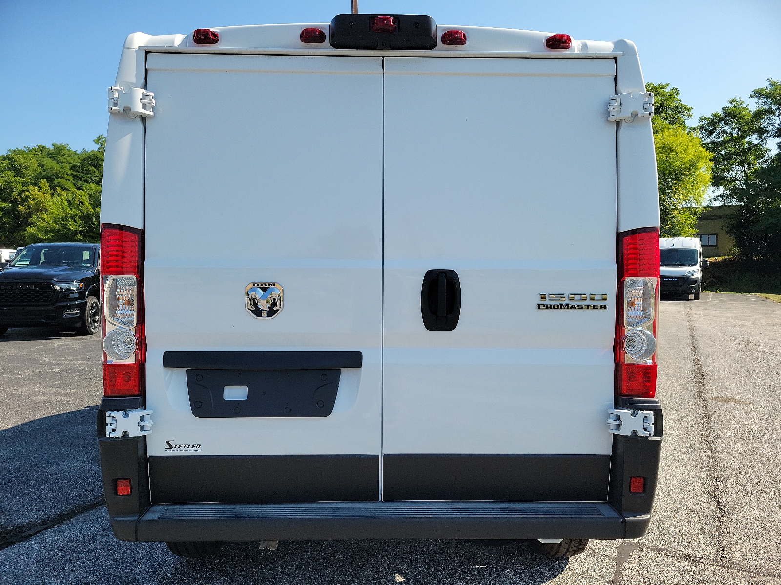 Vehicle image 6 of 20