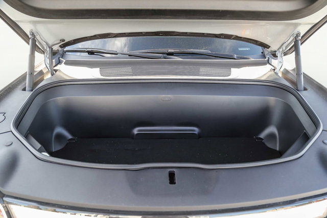 2024 Rivian R1T Adventure Image 9 of 27