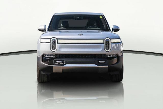 2024 Rivian R1T Adventure Image 2 of 27