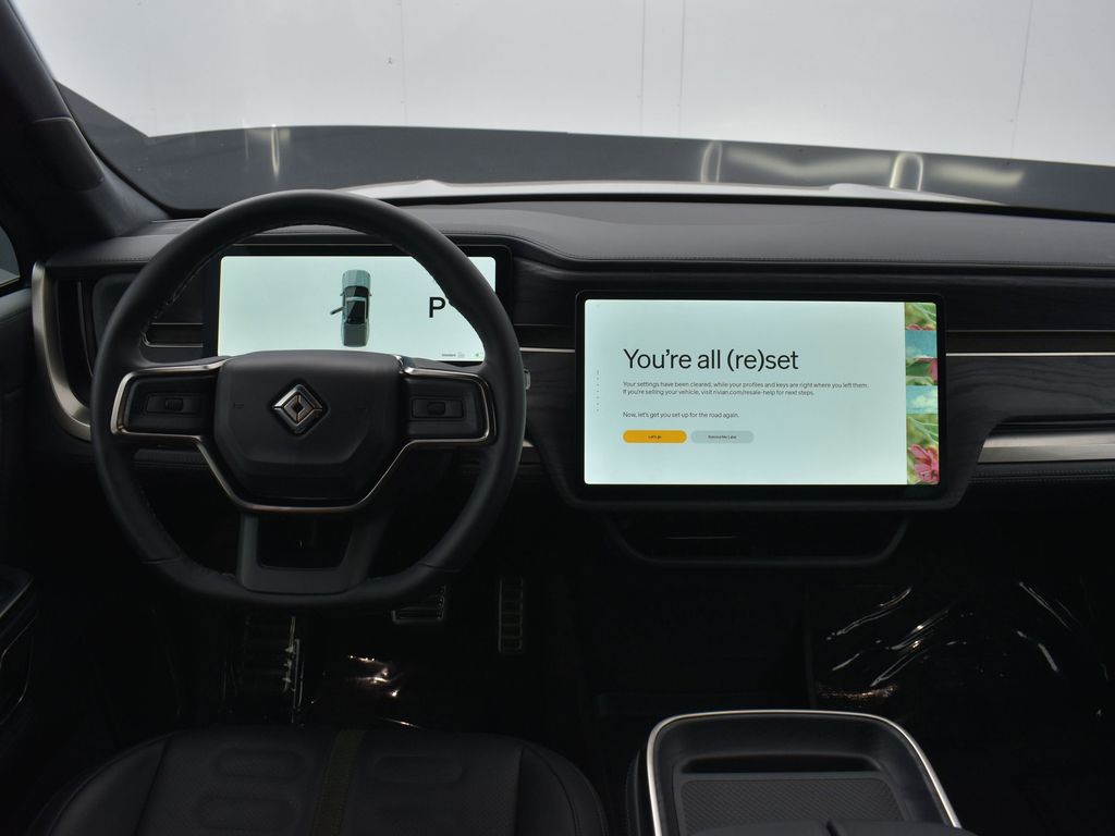 2024 Rivian R1T Adventure Image 27 of 40