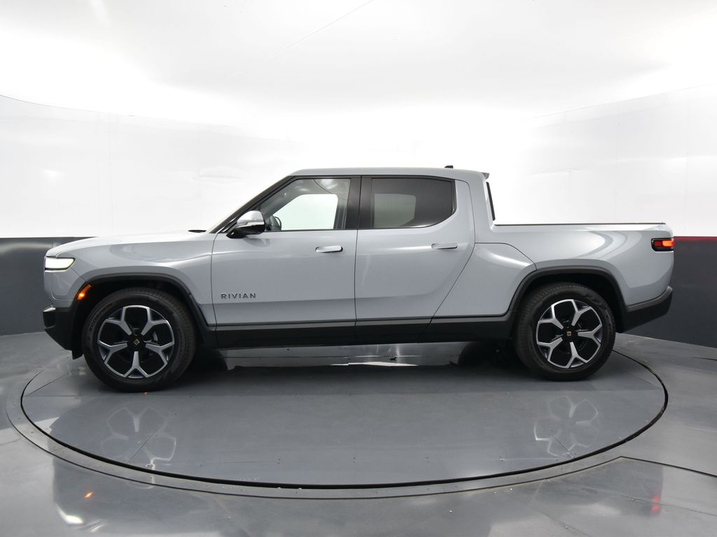 2024 Rivian R1T Adventure Image 16 of 40