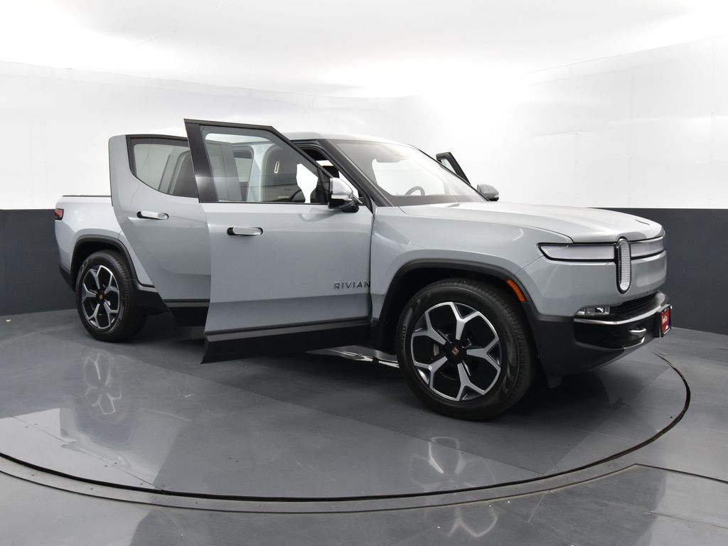 2024 Rivian R1T Adventure Image 6 of 40