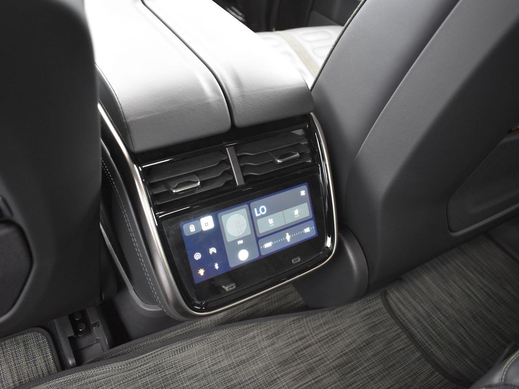 2024 Rivian R1T Adventure Image 39 of 40