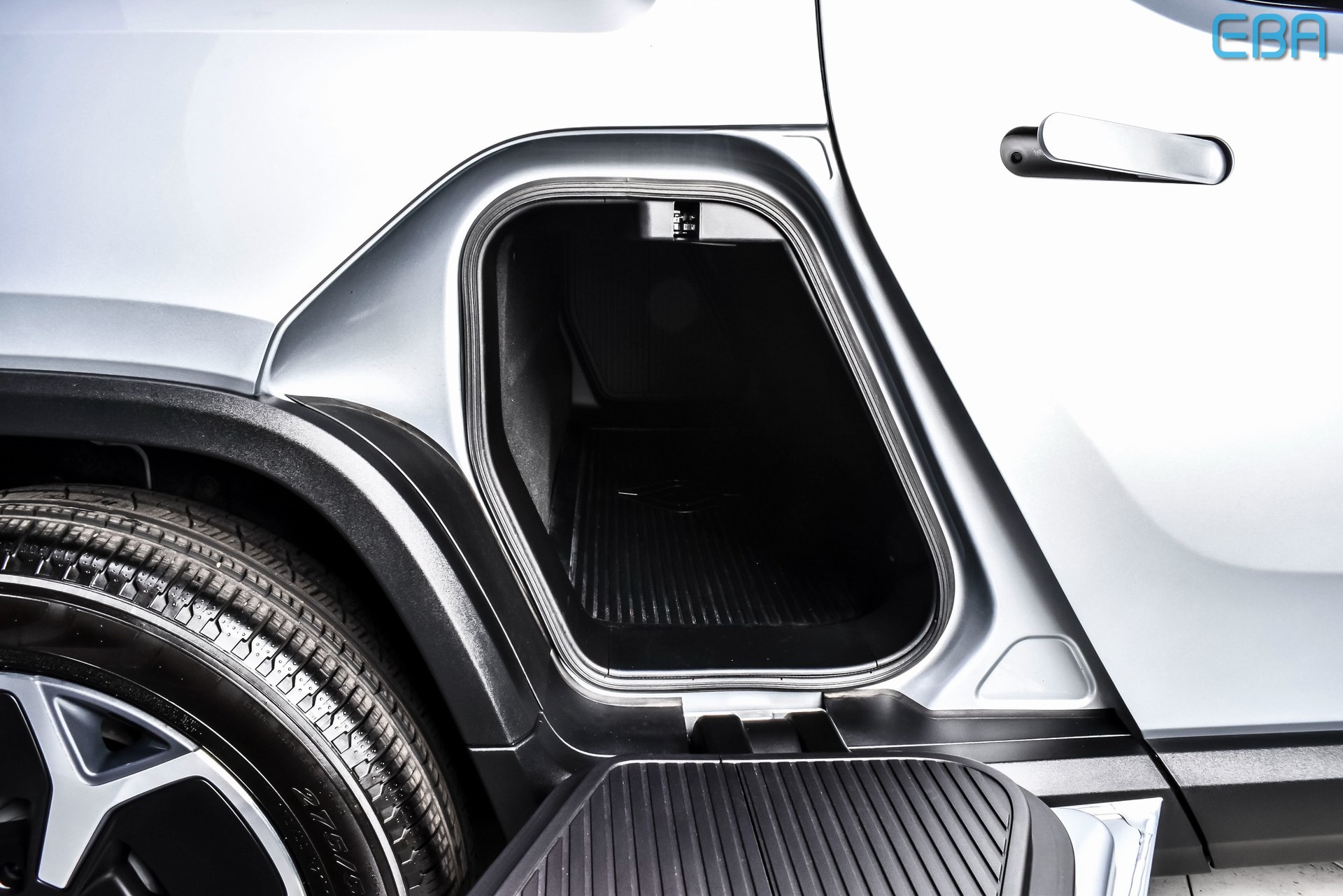 2024 Rivian R1T Adventure Image 29 of 29