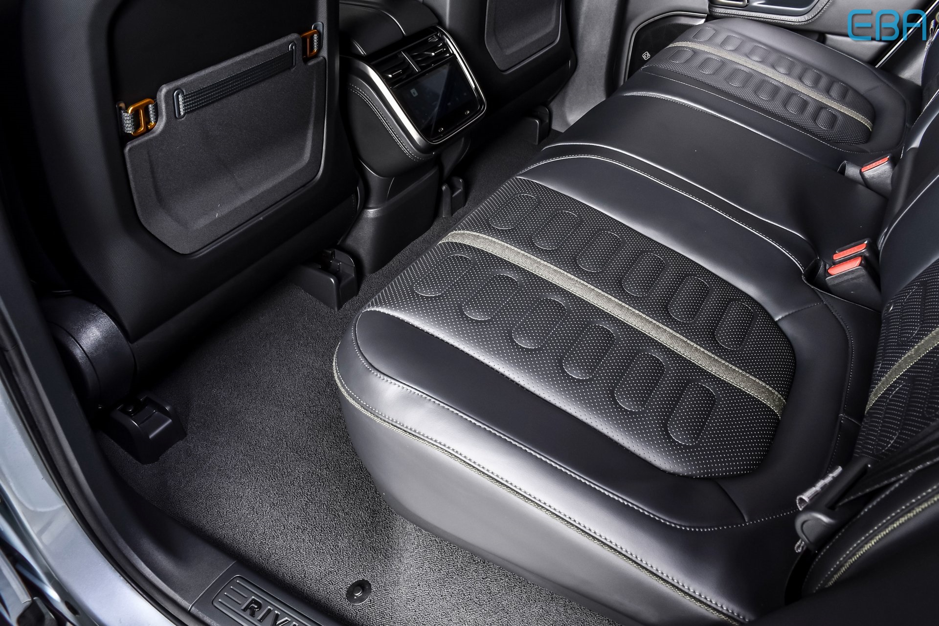 2024 Rivian R1T Adventure Image 26 of 29