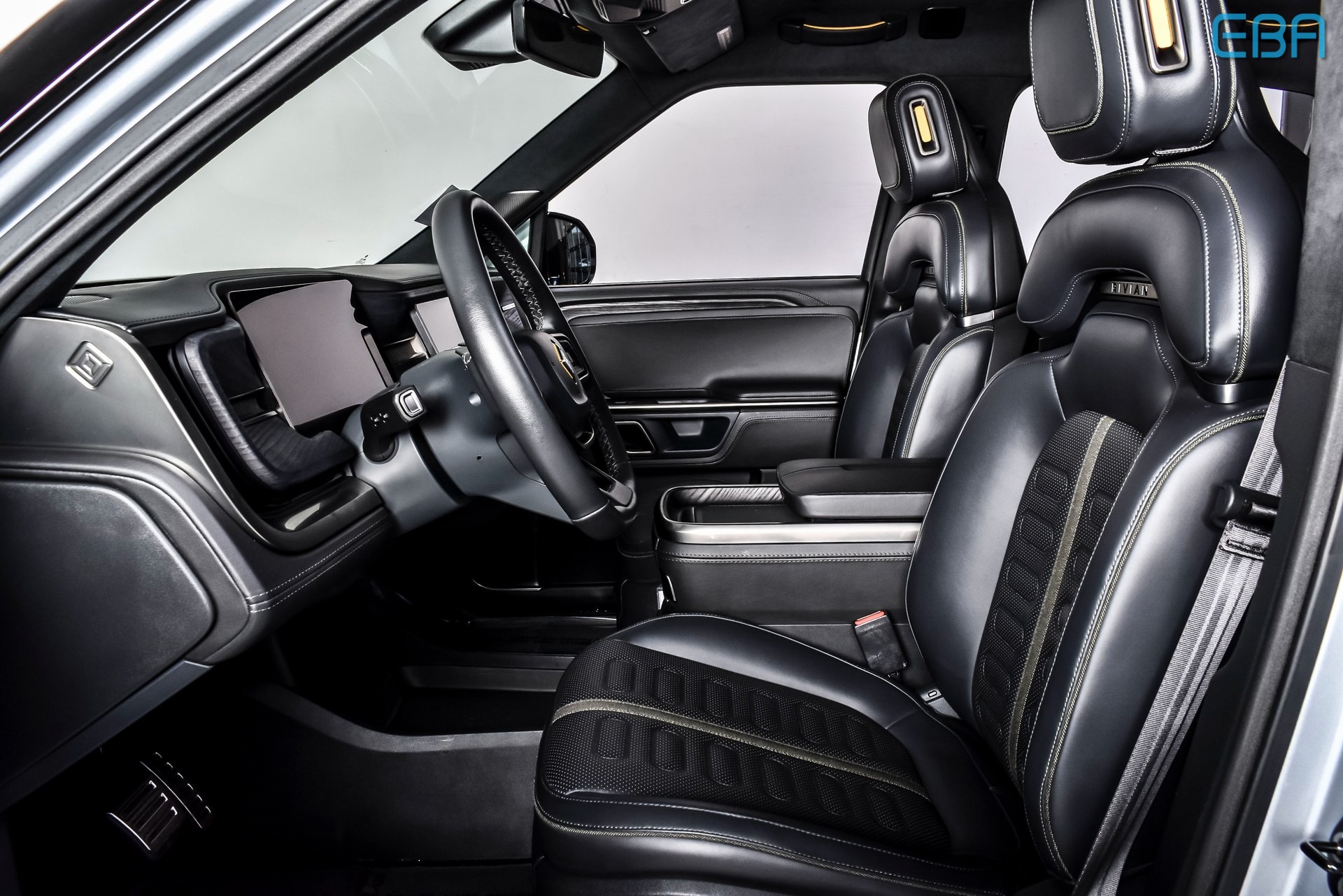 2024 Rivian R1T Adventure Image 12 of 29