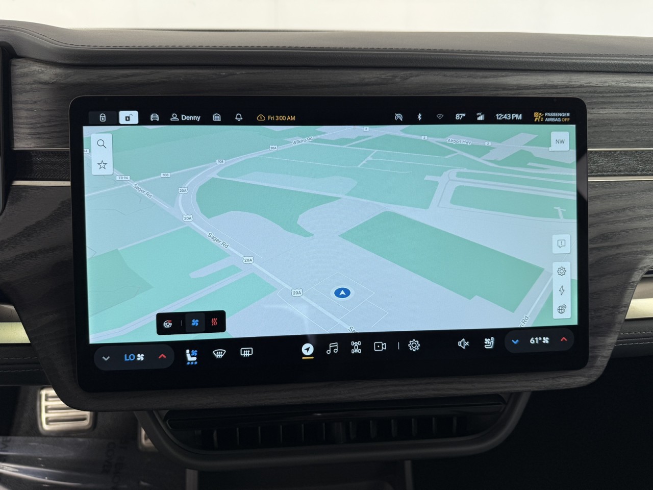 2024 Rivian R1T Adventure Image 11 of 21