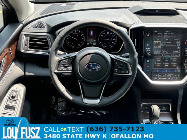 Vehicle image 7 of 32