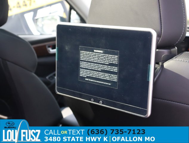 Vehicle image 29 of 32