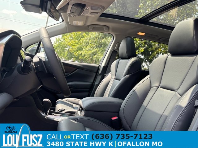 Vehicle image 20 of 32
