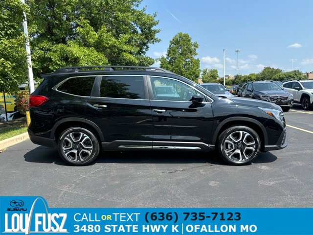 Vehicle image 5 of 32