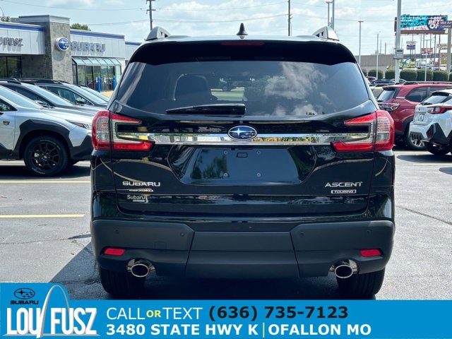 Vehicle image 4 of 32