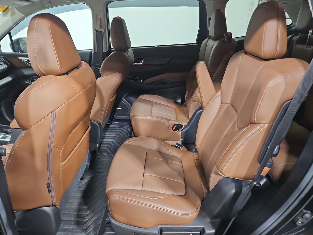 2024 Subaru Ascent Touring Image 13 of 31
