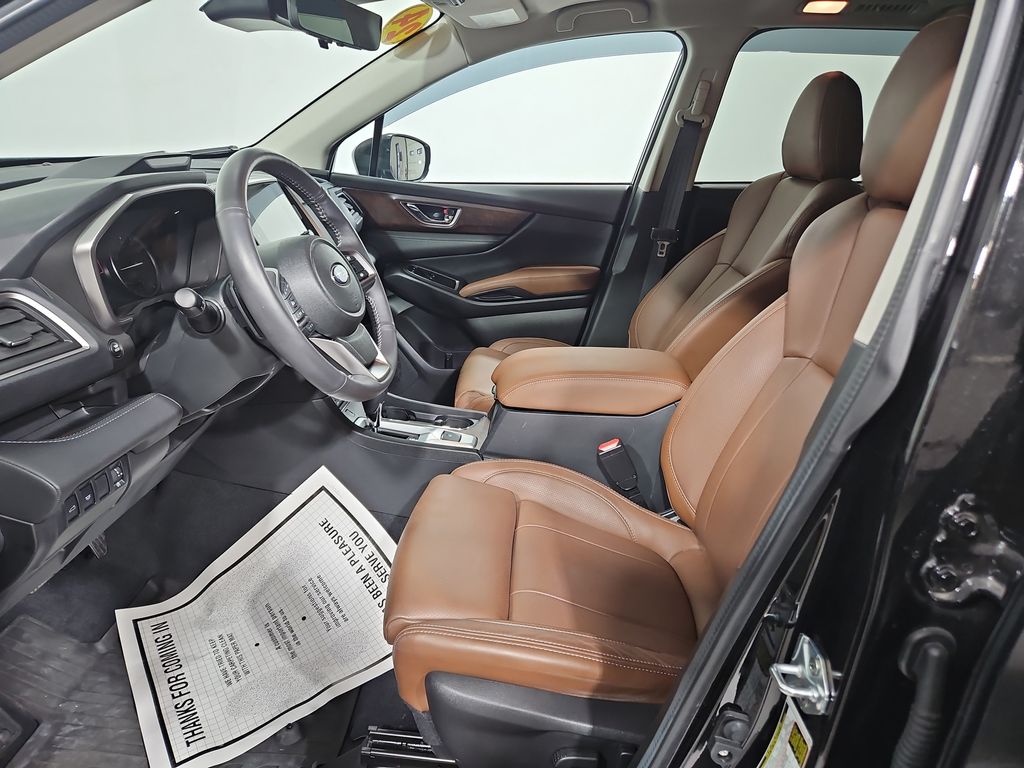 2024 Subaru Ascent Touring Image 14 of 31