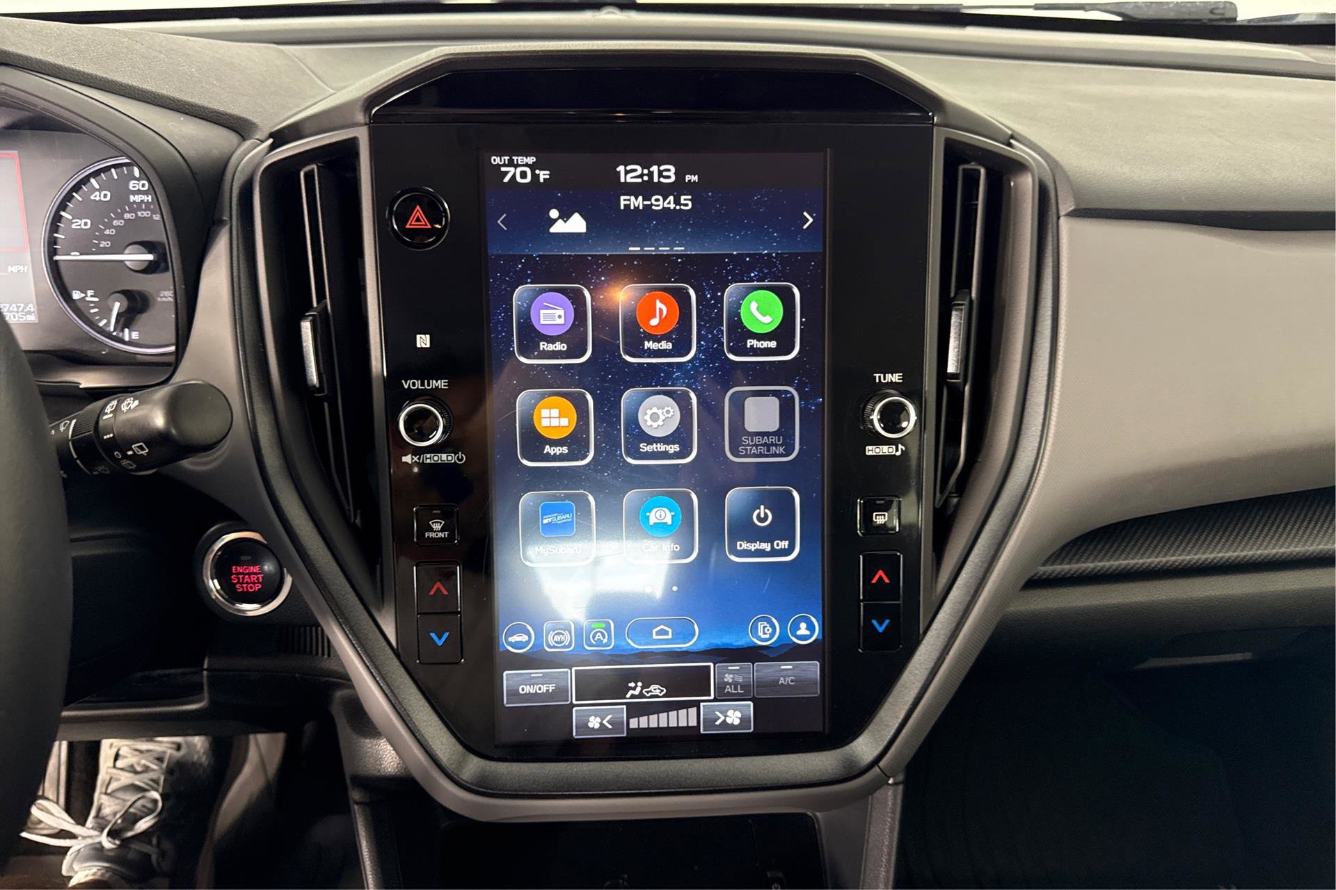 2024 Subaru Crosstrek Limited Image 17 of 27