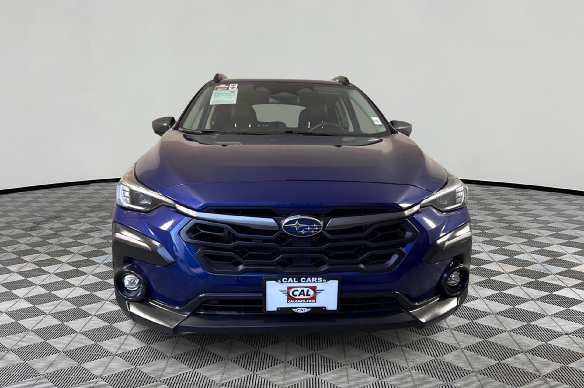 2024 Subaru Crosstrek Limited Image 2 of 27