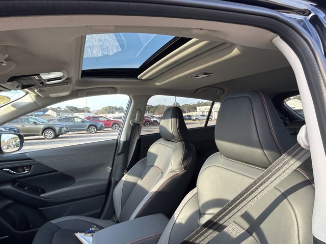 Vehicle image 27 of 37