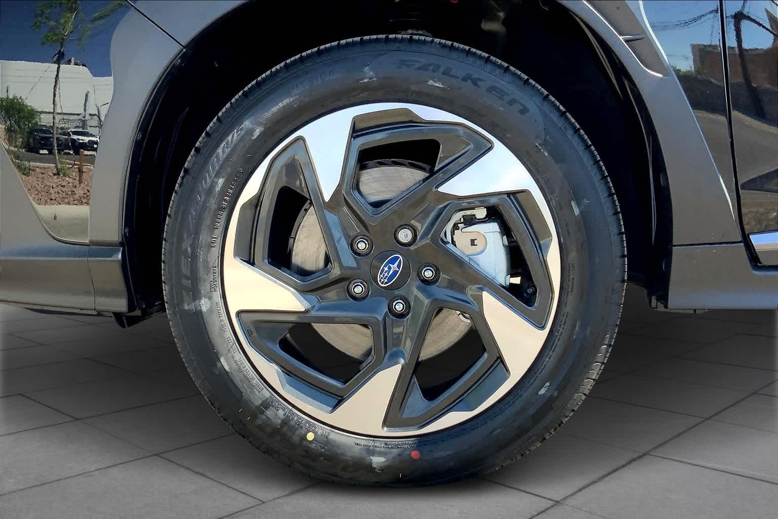 Vehicle image 11 of 22
