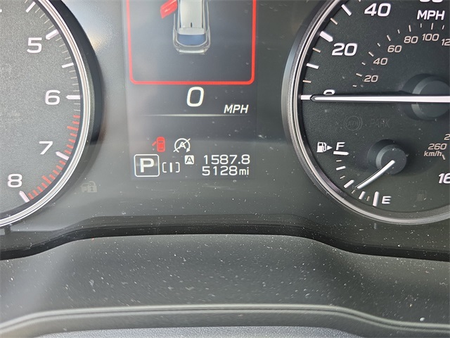 Vehicle image 14 of 28
