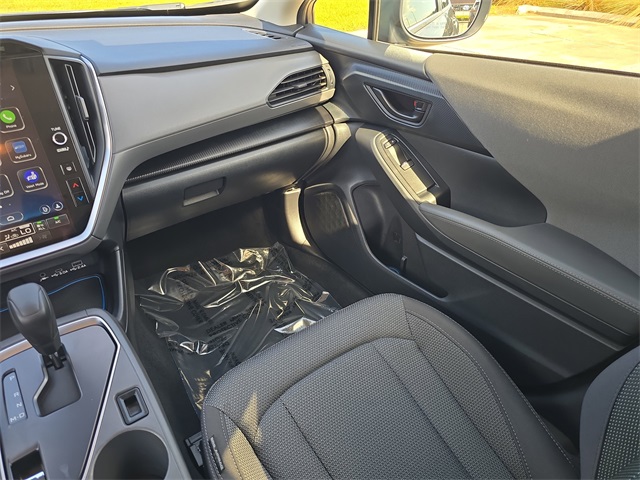 Vehicle image 21 of 28