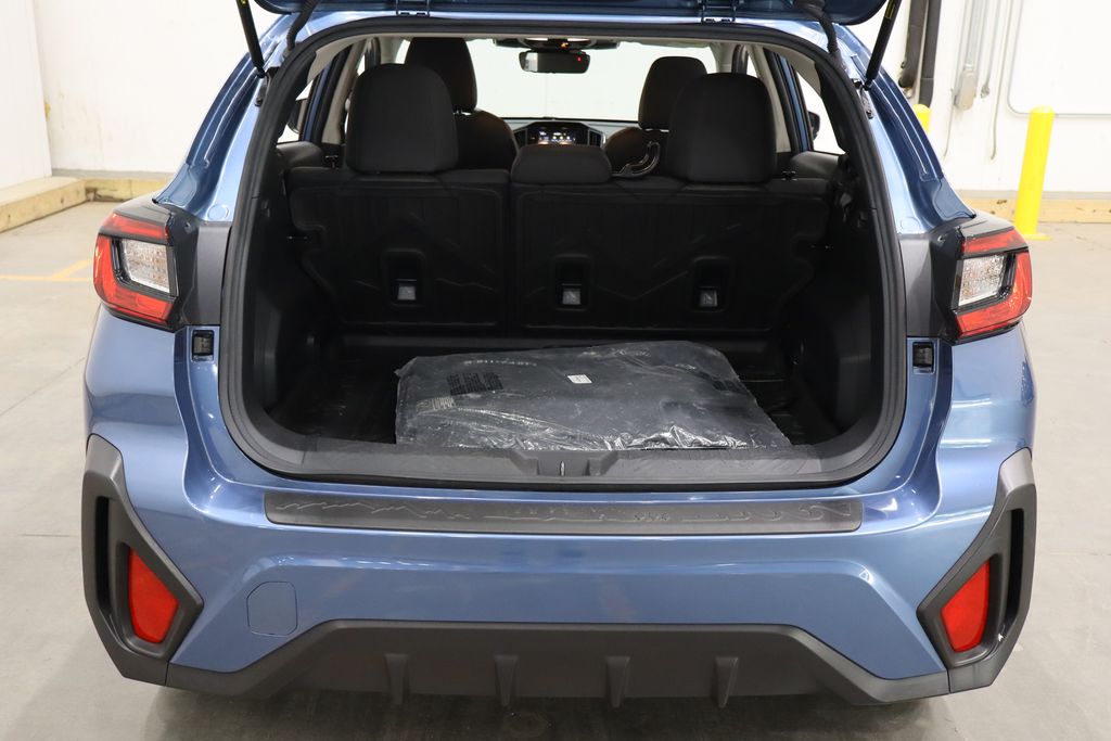 Vehicle image 12 of 40