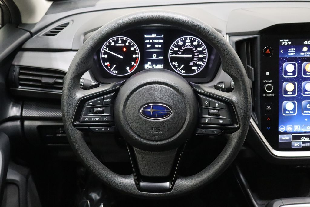 Vehicle image 21 of 40