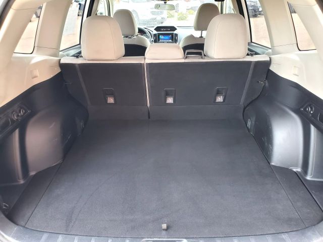 2024 Subaru Forester Base Image 8 of 14