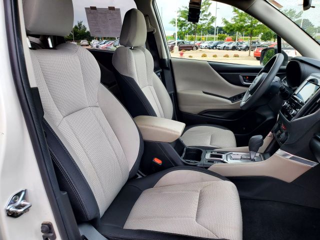 2024 Subaru Forester Base Image 12 of 14