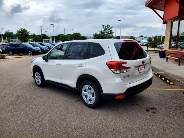 2024 Subaru Forester Base Image 7 of 14