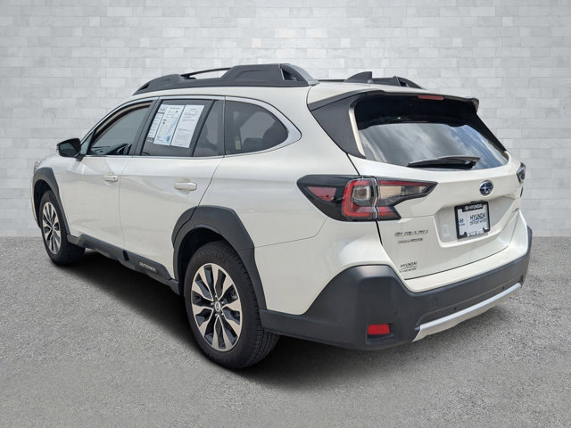 Vehicle image 8 of 28