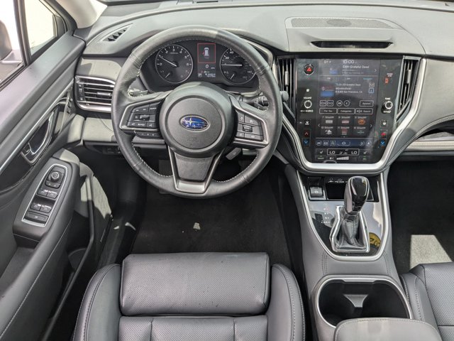 Vehicle image 14 of 28