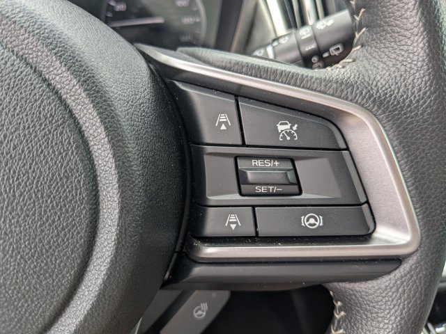 Vehicle image 22 of 28
