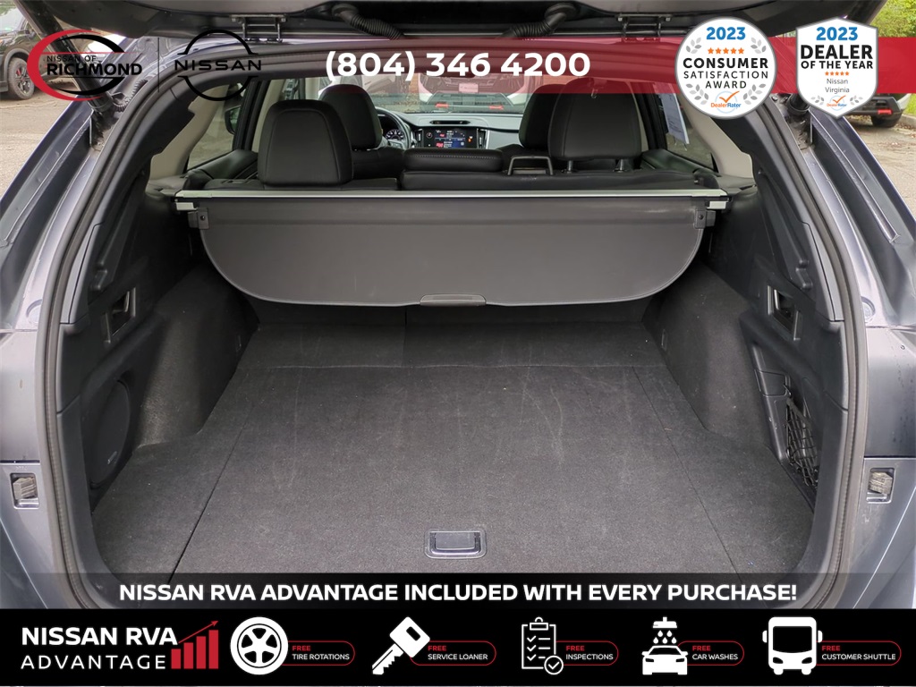 Vehicle image 14 of 31